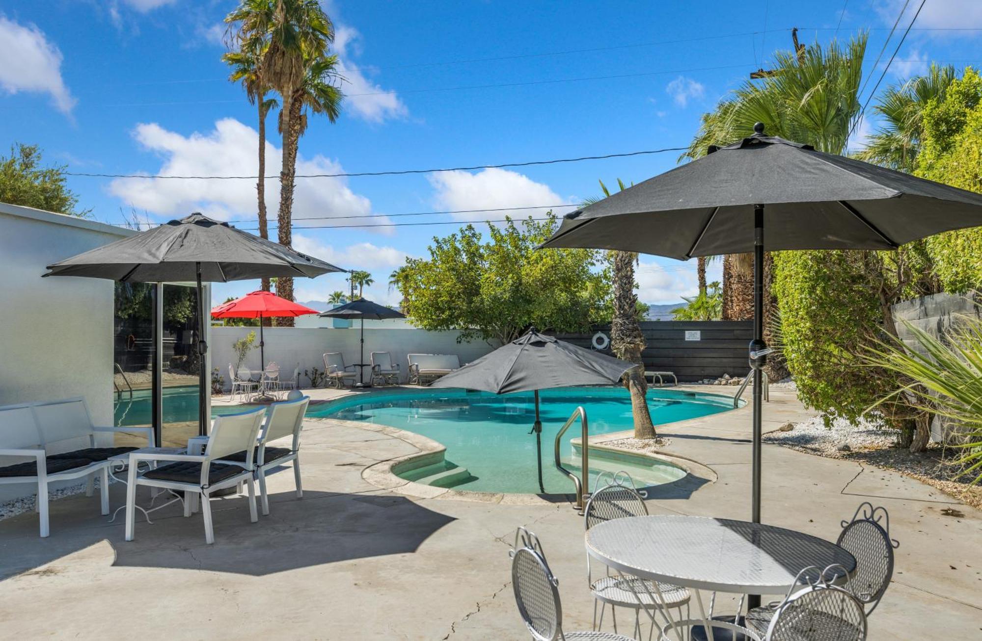 Former Steve Mcqueen'S Home Palm Springs Exterior photo